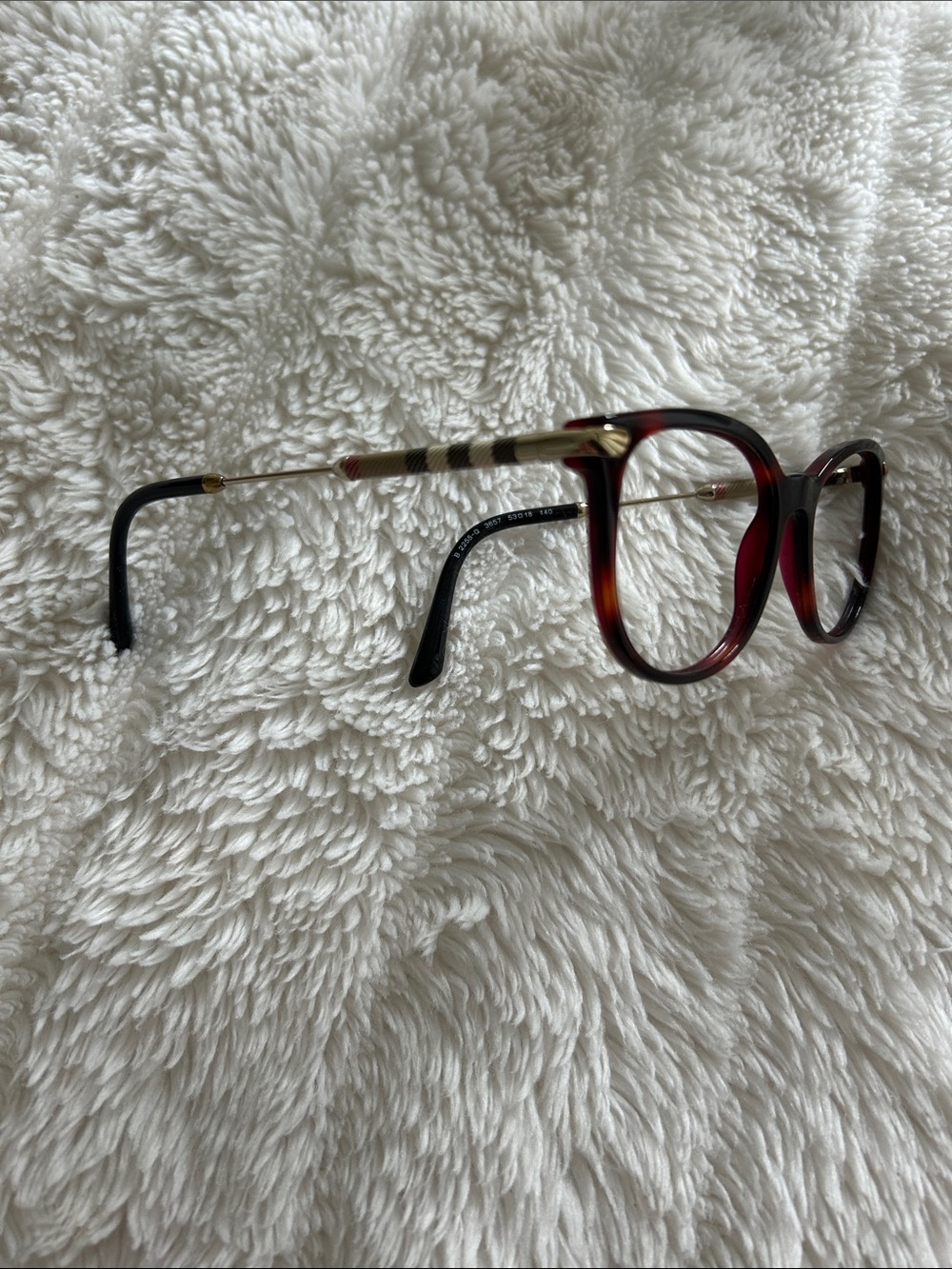 Burberry Red Tortoiseshell Cat-Eye Glasses with Signature Plaid Temples - Picture 3 of 8